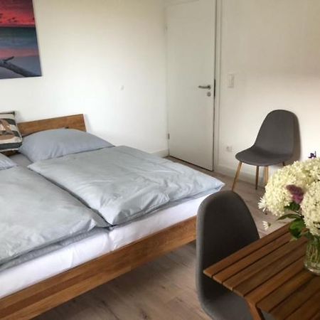 Die Graefin Auf Ruegen - Ferienappartements Parchtitz Zewnętrze zdjęcie